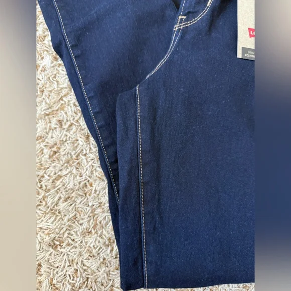 NWT Levi's Navy High-Rise Skinny Jeans - Picture 3 of 8